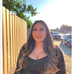 Meet your Posher, Paola